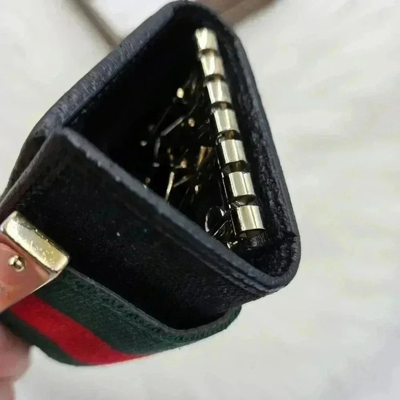 Gucci Sherryline & Black Canvas Key  Holder - Picture 9 of 14